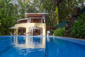 Discovery Beach House infinity pool